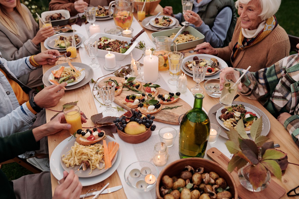 Sponsoring Your Irish Parents to Australia: Balance of Family, the Sponsor Tests, and the Decisions You Make in Order